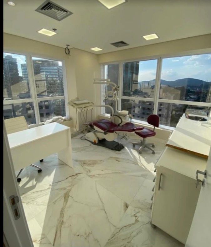 Consultório com vista panorâmica